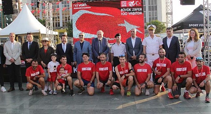 Büyük Taarruz ‘un 100. Yılında Zafer rotasında düzenlenen ilk ultra maraton İzmir’de noktalandı