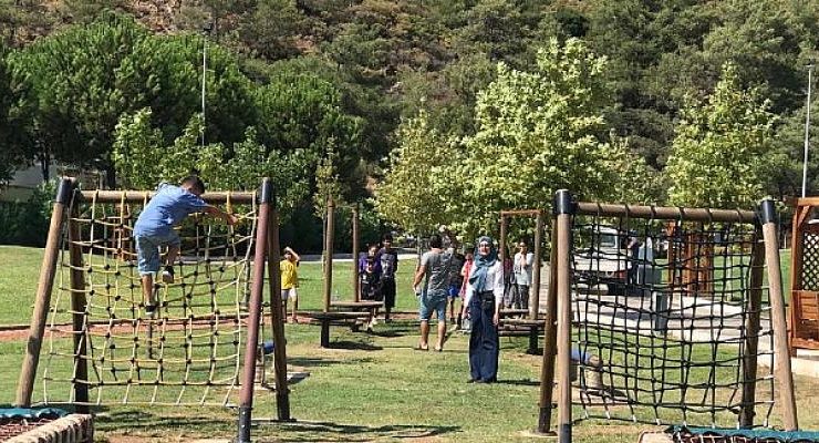 Muğla Büyükşehir, Çocukları Yaz Kampında Bir Araya Getirdi