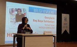 Yazar Hatice Kübra İpek Bilgi Evi Üyeleri'nin Sorularını Yanıtladı