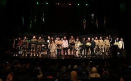 Konya Şehir Tiyatrosu'nun İsrail Zulmüne Dikkati Çeken Oyunu Konyalılardan Büyük Beğeni Aldı